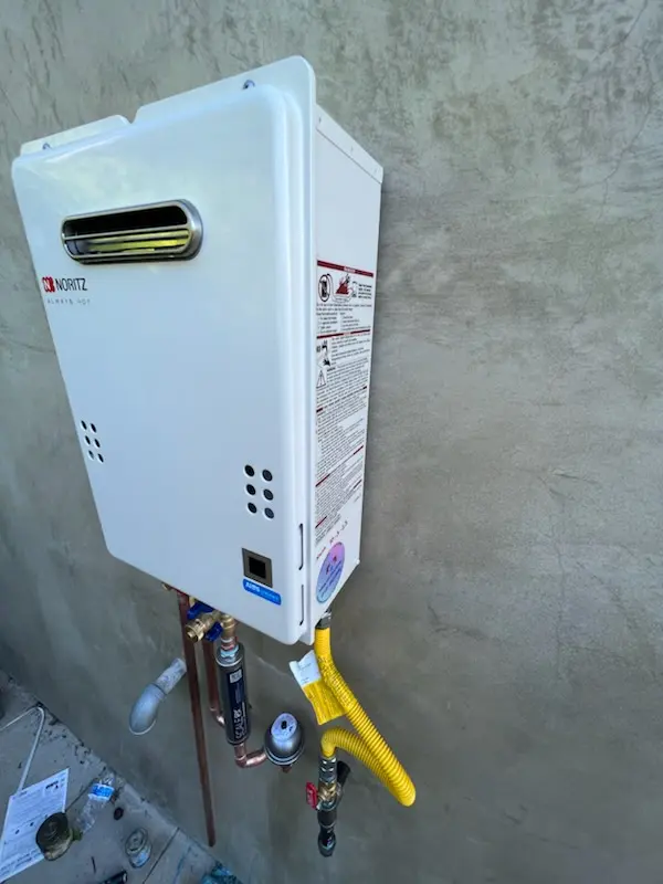 Tankless water heater installation for Welleby homes